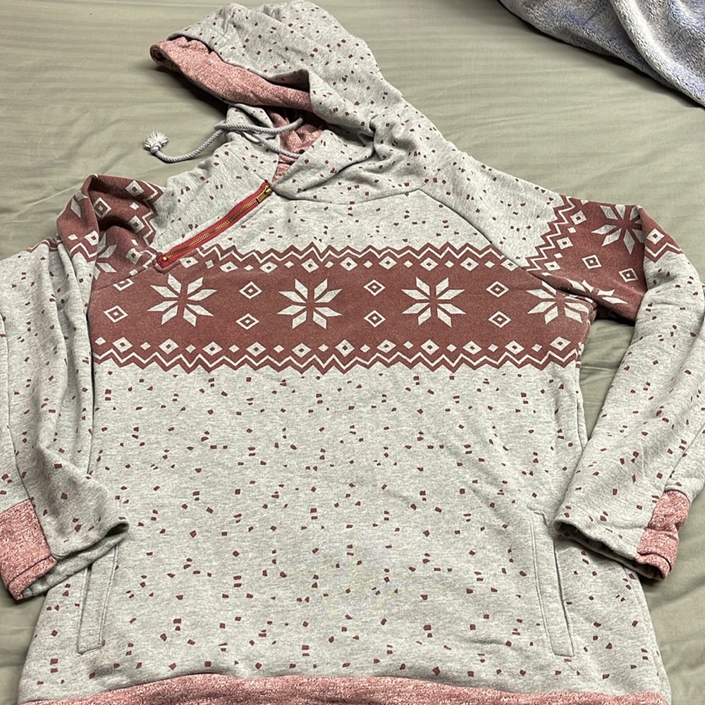 Ampersand doublehood sweatshirt Christmas design size XL EUC
